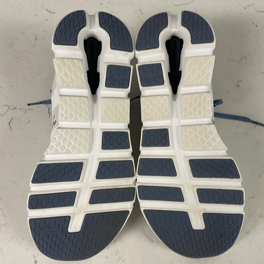 ON WOMEN'S CLOUDRUNNER Undyed-White | Flame Athletic Sneakers Size 9 - Picture 10 of 17